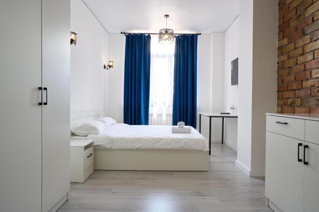 7Days Hotel Алматы Экстерьер фото