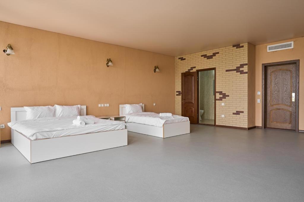 7Days Hotel Алматы Экстерьер фото