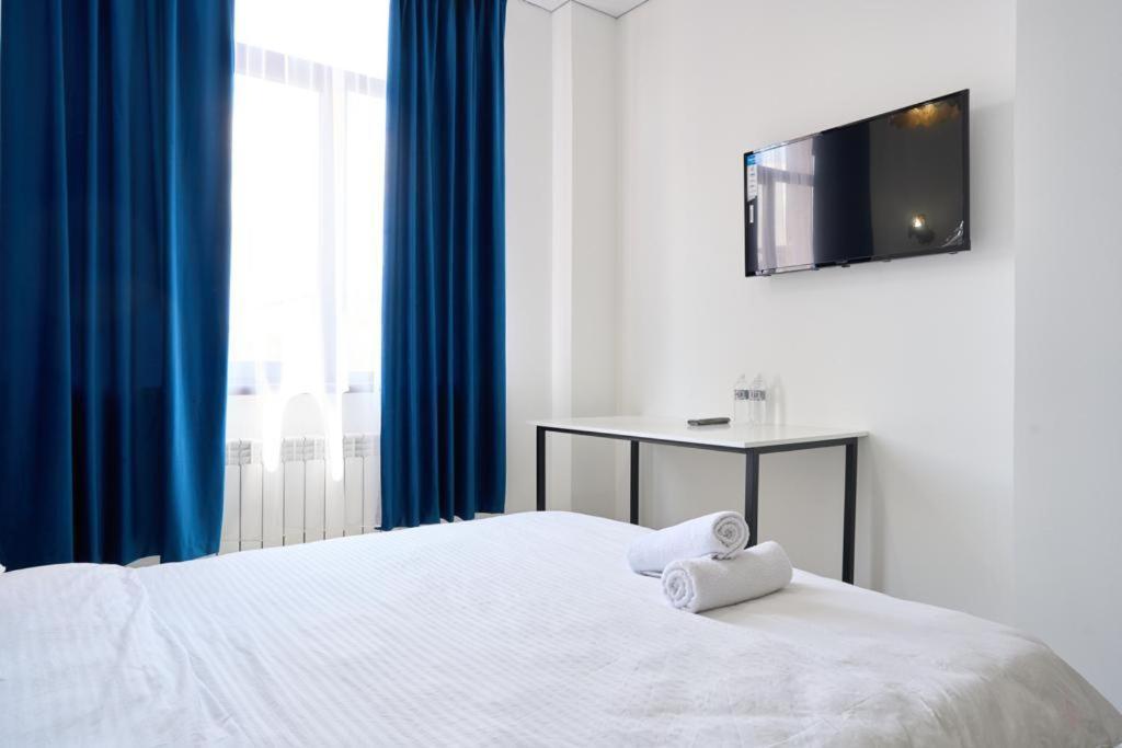 7Days Hotel Алматы Экстерьер фото